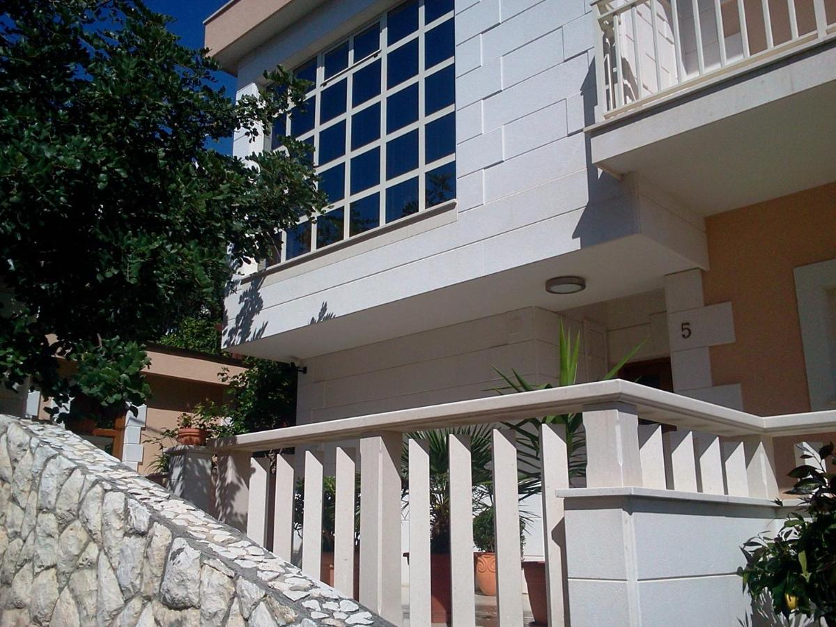 Apartments Jani Hvar Town Extérieur photo