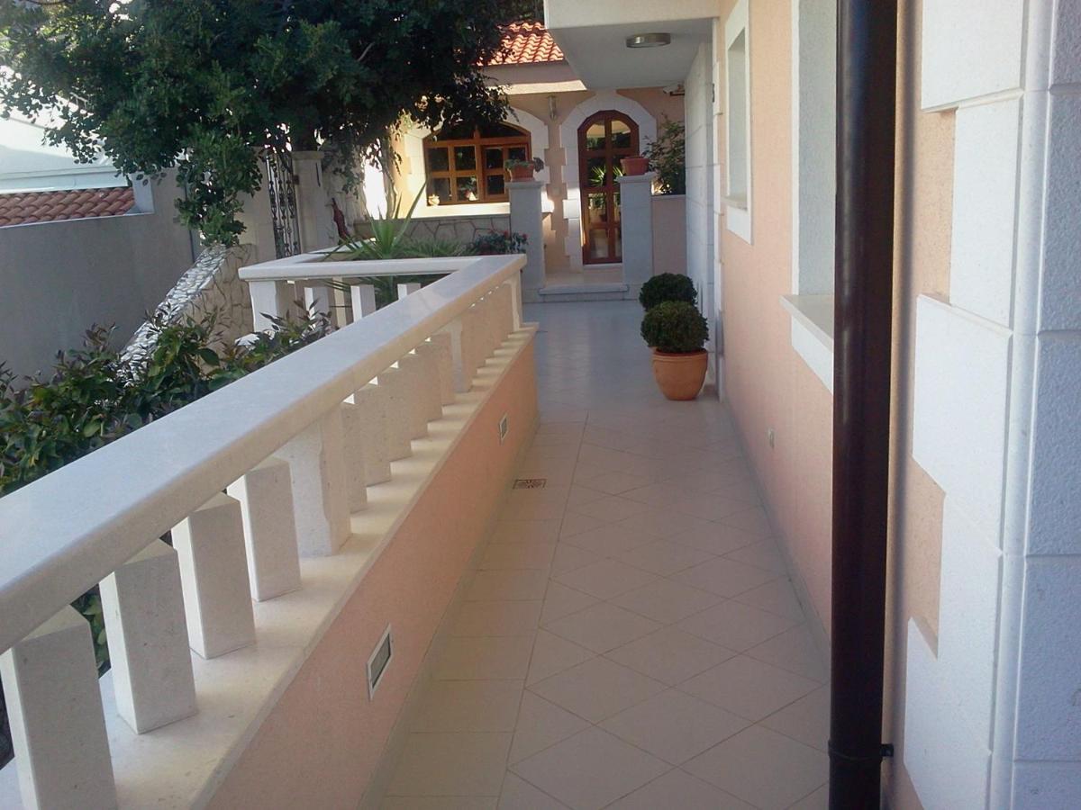 Apartments Jani Hvar Town Extérieur photo