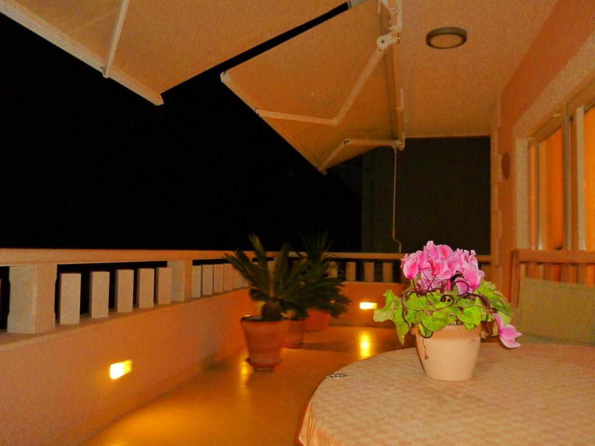 Apartments Jani Hvar Town Extérieur photo